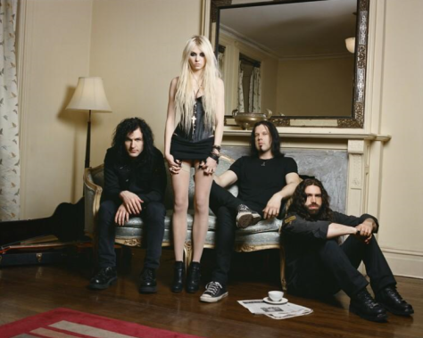 Photo from Twitter: @taylormomsen from 10/4/2014